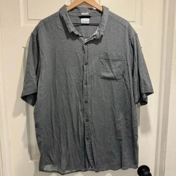 Columbia Button Up Shirt - Picture 1 of 4